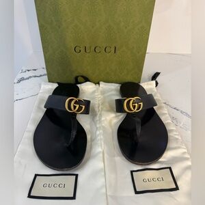 Gucci marmot leather thong